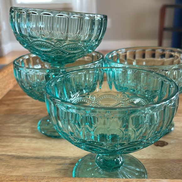 Set of 4 glass bowls - Picture 2 of 3